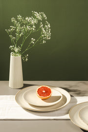 Luna Quater Plate